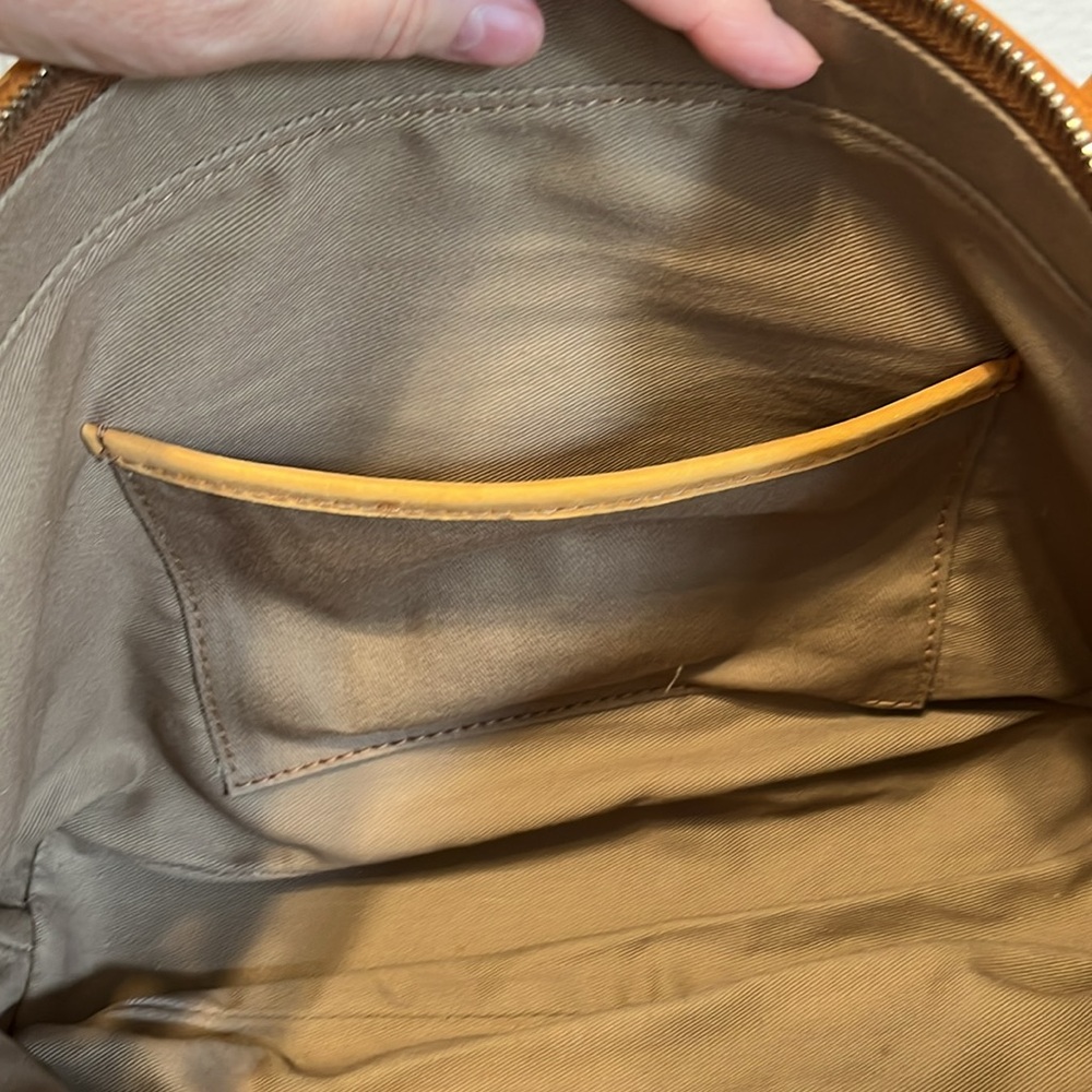 Parker Clay Eden Carry all Tote Bag Tan Leather Tassel - Picture 8 of 14